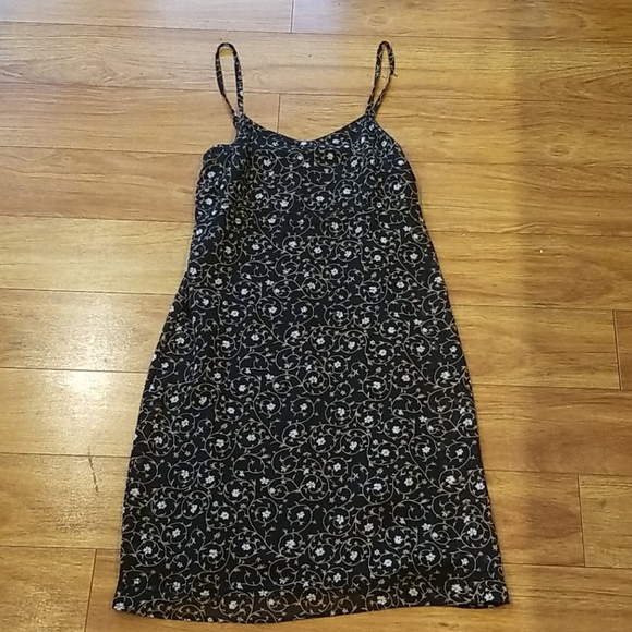 Dress - Picture 1 of 3